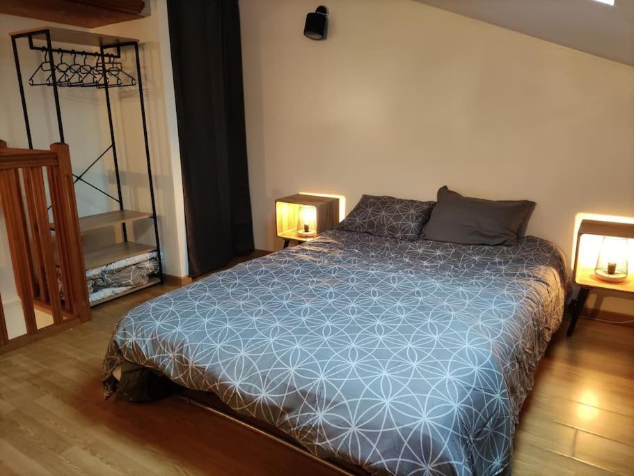 L'Atelier Cosy - Maison De Village Atypique Saint-Georges-d'Esperanche Extérieur photo